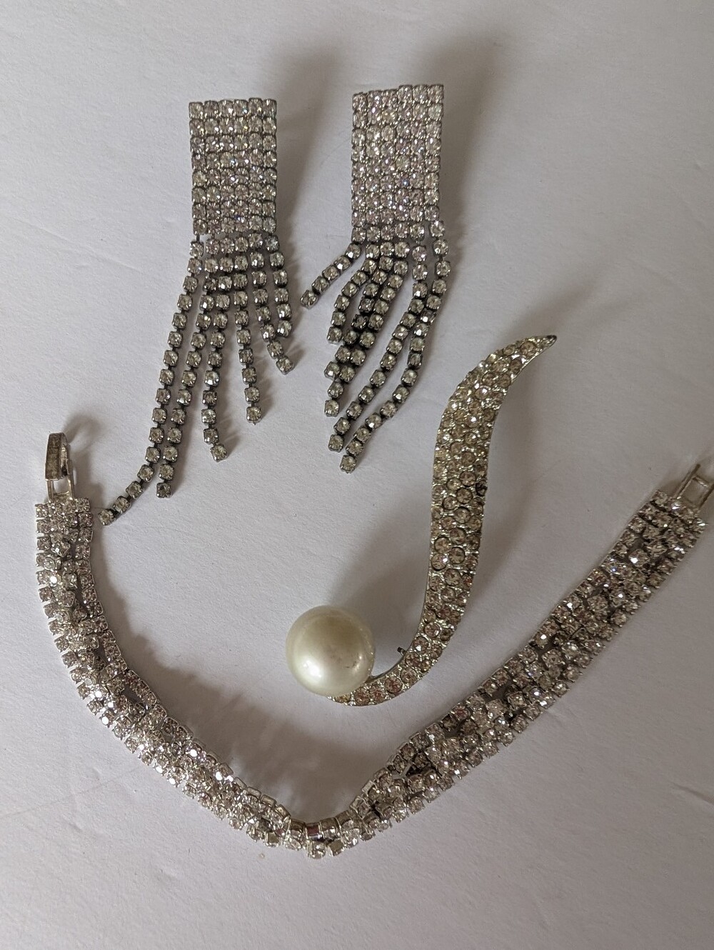 Vintage Fringe Earrings, Bracelet Pearl Brooch (3) Bracelet Set